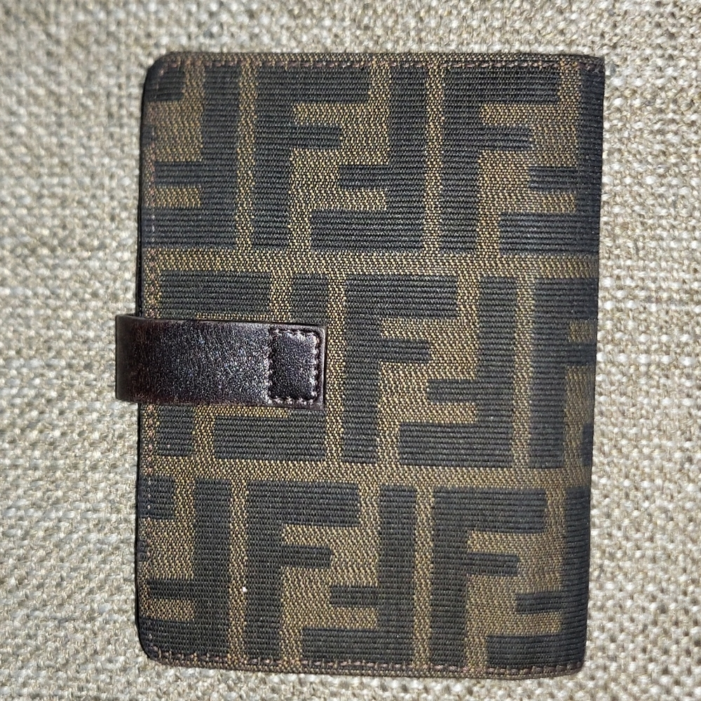 Vintage Fendi Bag 😍 - Picture 14 of 16